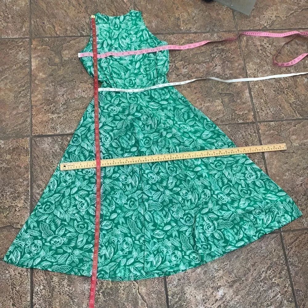 Silk Studio For Petites Size 4 💯% Silk Scoop Neck Sleeveless Green White Belted - Picture 11 of 13